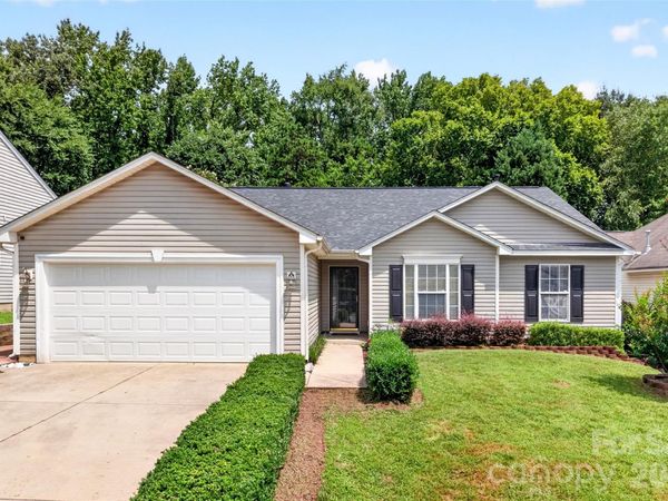 2627 Bridgeville Lane, Charlotte, NC 28262