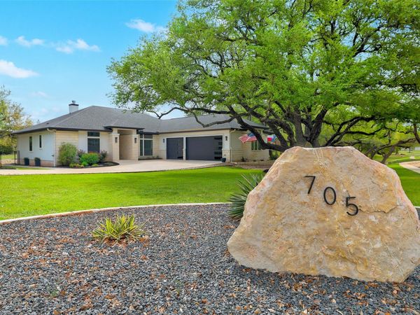 705 Pheasant MDW, Liberty Hill, TX 78642