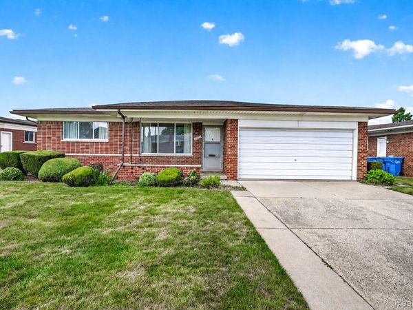 32341 Dover Avenue, Warren, Mi 48088