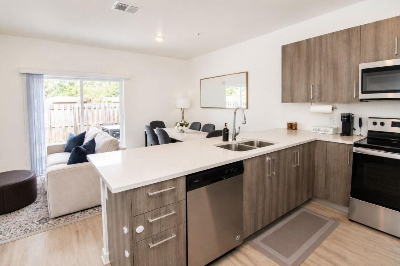 170 NW 158th Street, Unit 11, Miami, FL 33169 Photo