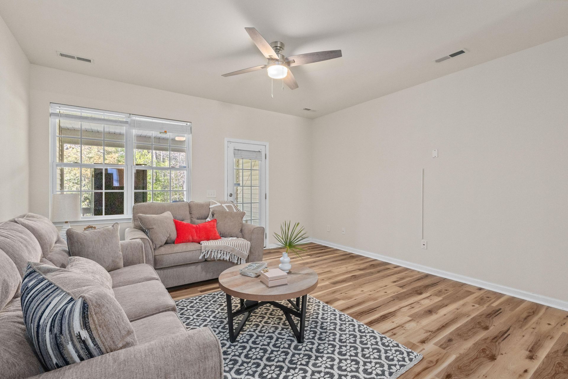 325 Flyway Road Photo 20