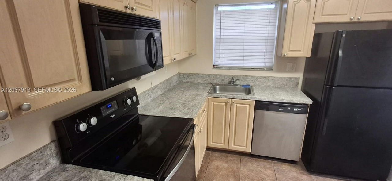 1276 SW 113th Ter, Unit 104, Pembroke Pines, FL 33025 Photo