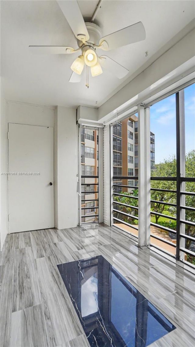 1300 Saint Charles Pl, Unit 417, Pembroke Pines, FL 33026 Photo