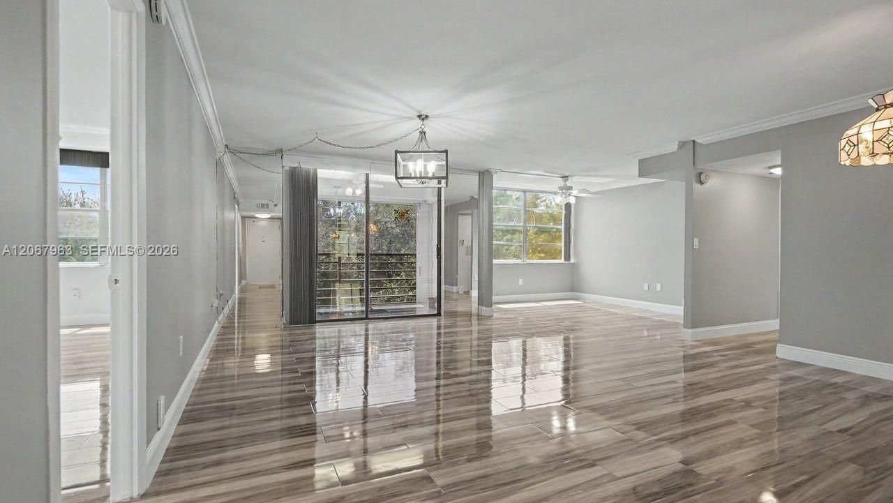 1300 Saint Charles Pl, Unit 417, Pembroke Pines, FL 33026 Photo