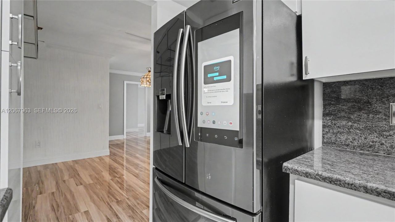 1300 Saint Charles Pl, Unit 417, Pembroke Pines, FL 33026 Photo