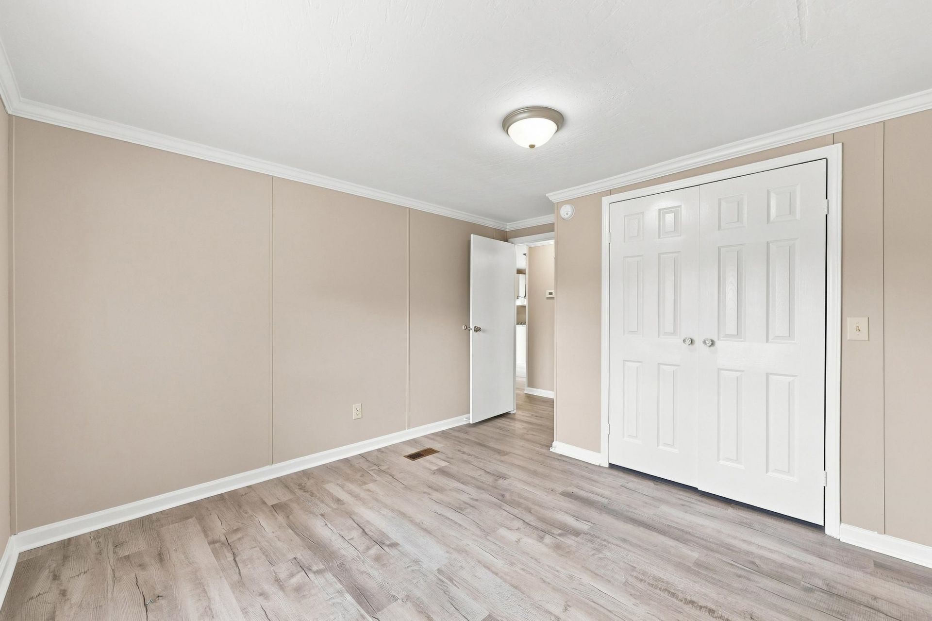 3265 Lyndon Dr. Photo 26