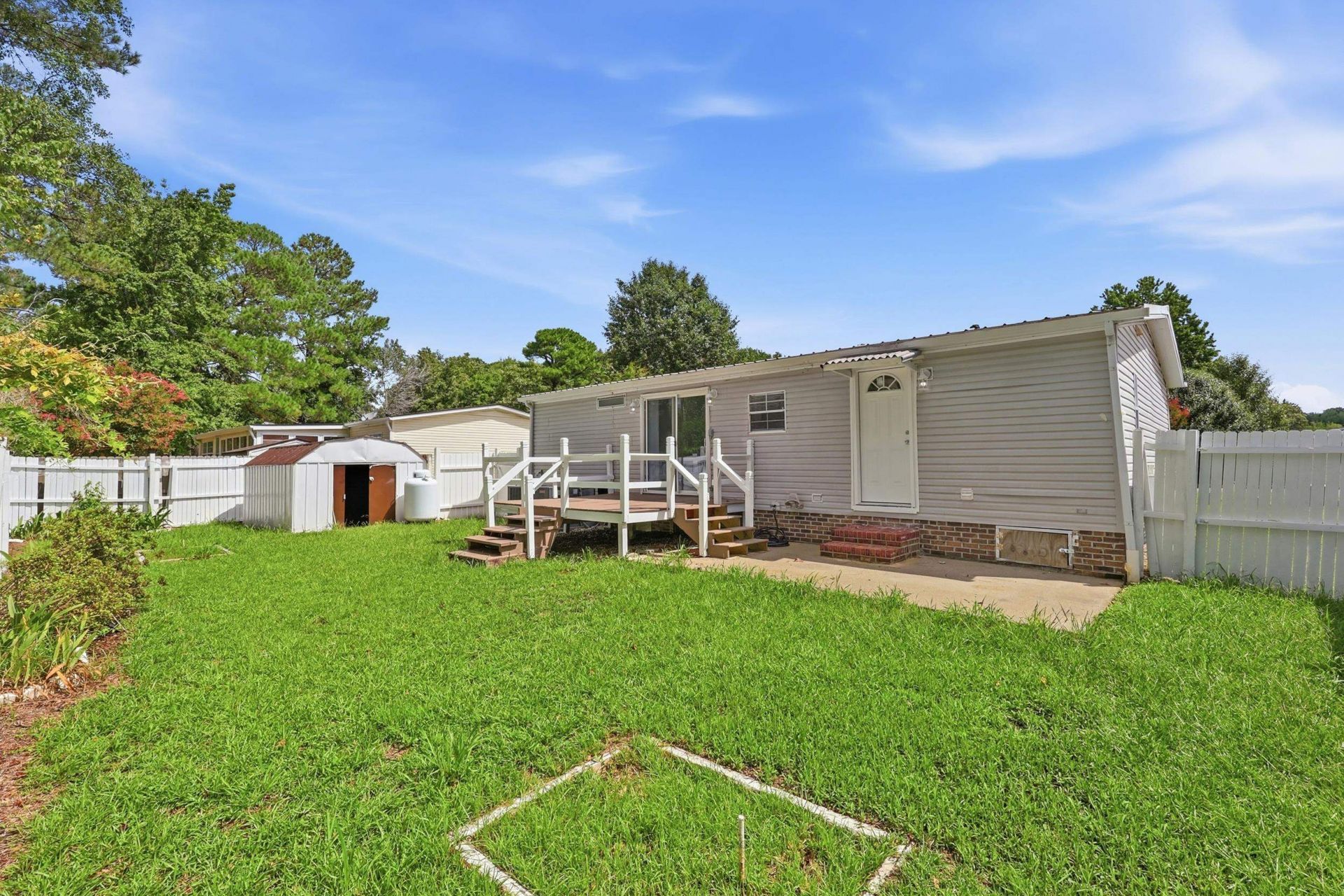 3265 Lyndon Dr. Photo 38