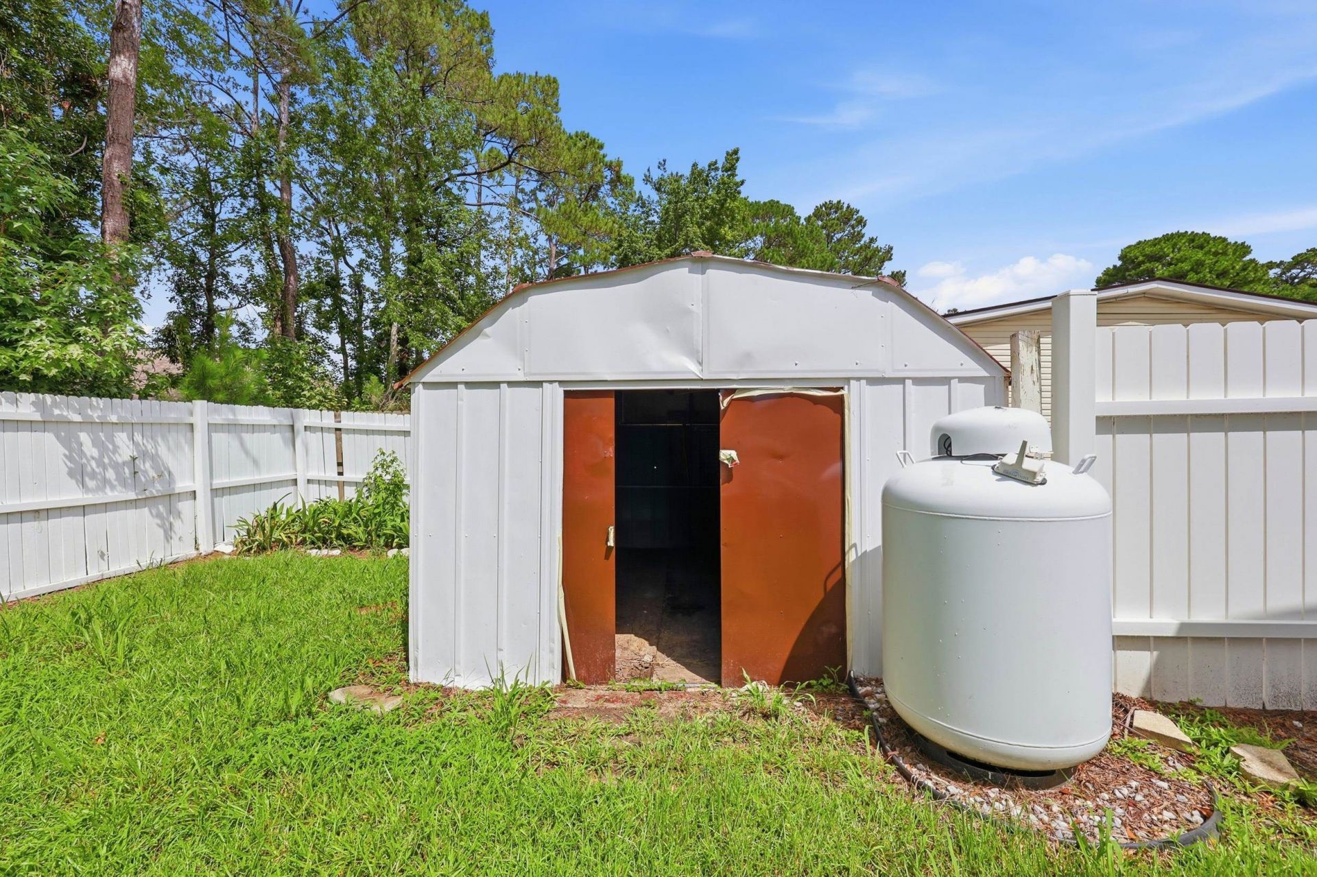 3265 Lyndon Dr. Photo 41