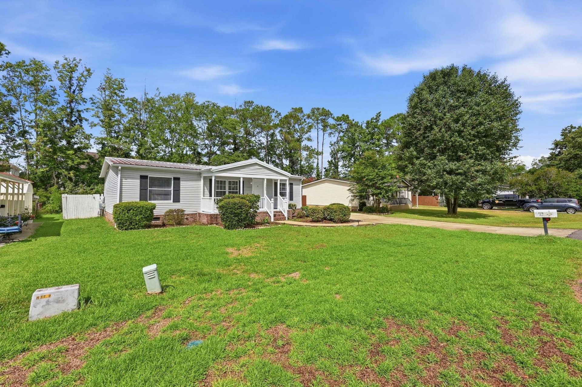3265 Lyndon Dr. Photo 6