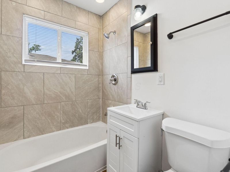 2478 Pontiac Street, Columbus, OH 43211 Photo 18