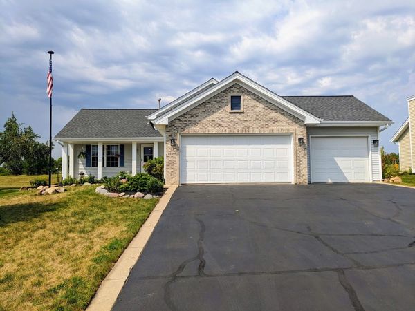 12399 Barberry Drive, Winnebago, IL 61088