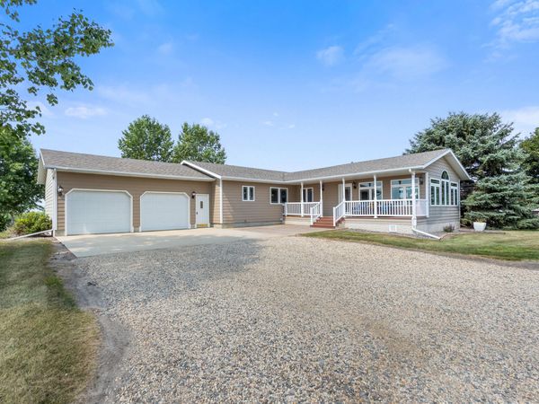 12887 365th Avenue, Ipswich, SD 57451