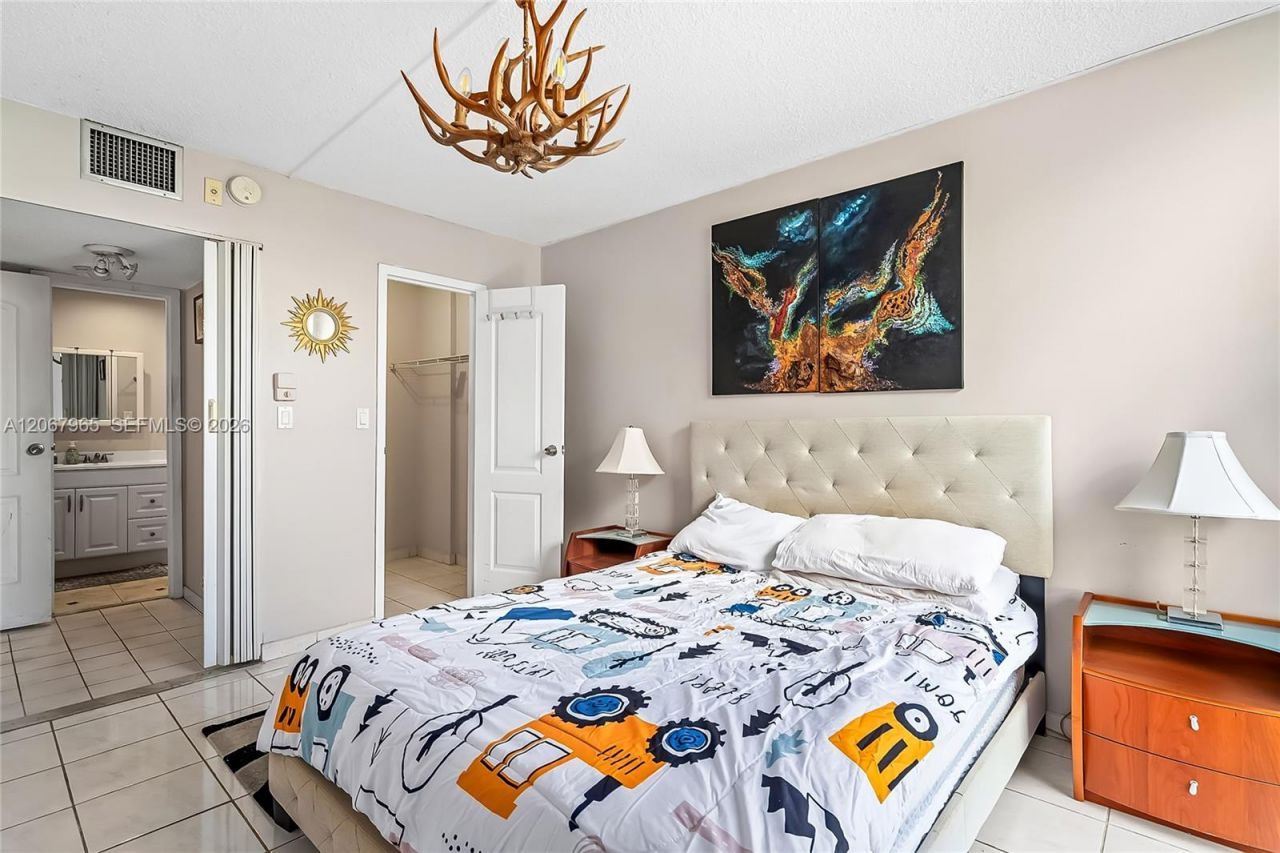210 172nd St , Unit 533, Sunny Isles Beach, FL 33160 Photo