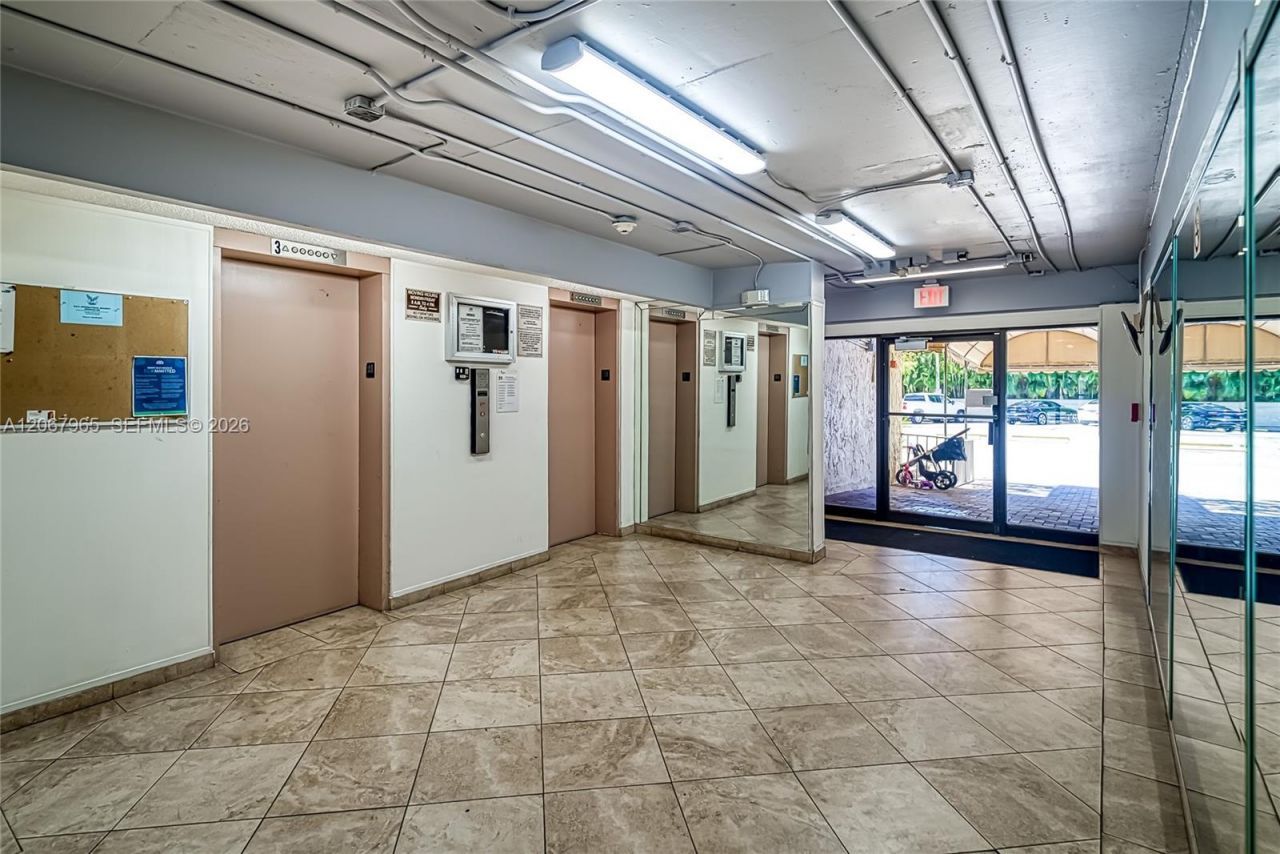 210 172nd St , Unit 533, Sunny Isles Beach, FL 33160 Photo