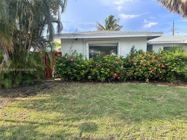 1925 NE 26th St , Wilton Manors, FL 33305