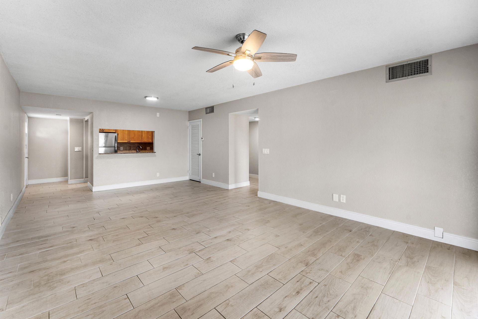 12005 Poinciana Boulevard, Unit 209, Royal Palm Beach, FL 33411 Photo