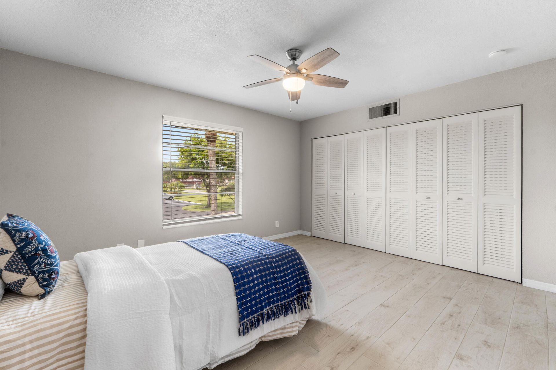 12005 Poinciana Boulevard, Unit 209, Royal Palm Beach, FL 33411 Photo