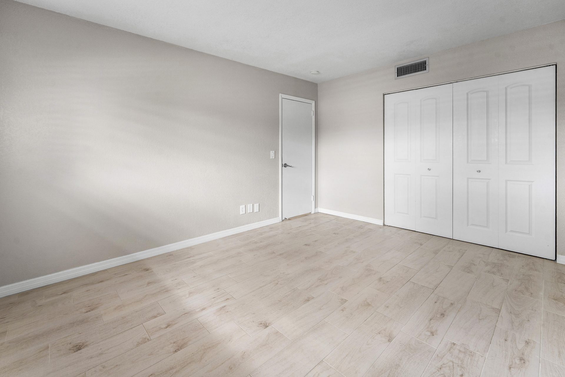 12005 Poinciana Boulevard, Unit 209, Royal Palm Beach, FL 33411 Photo
