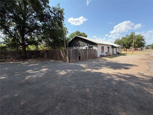 100 S First Street, Cheyenne, OK 73628