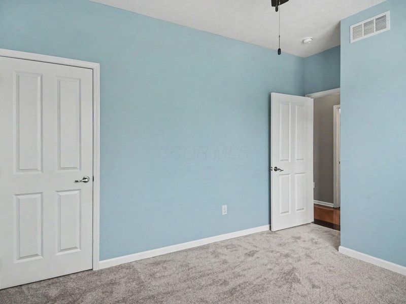 4742 Clubpark Drive, Hilliard, OH 43026 Photo 25