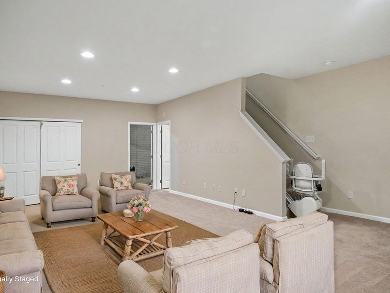 4742 Clubpark Drive, Hilliard, OH 43026 Photo 33