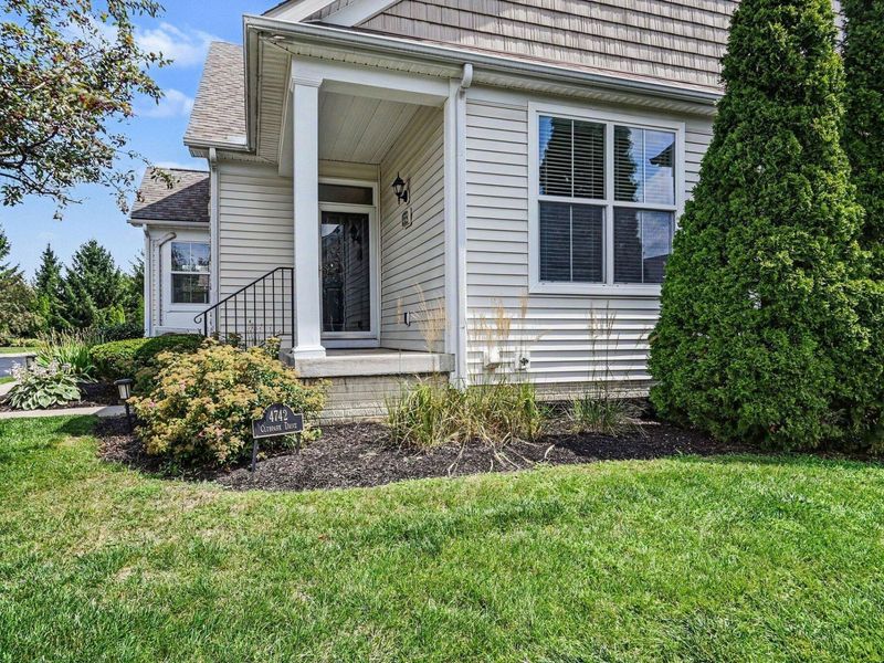4742 Clubpark Drive, Hilliard, OH 43026 Photo 5