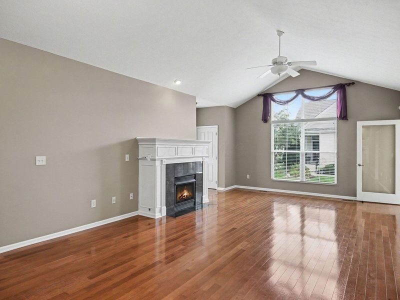 4742 Clubpark Drive, Hilliard, OH 43026 Photo 7