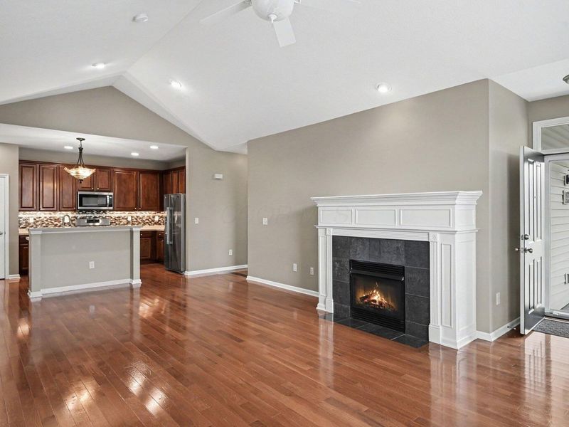 4742 Clubpark Drive, Hilliard, OH 43026 Photo 9