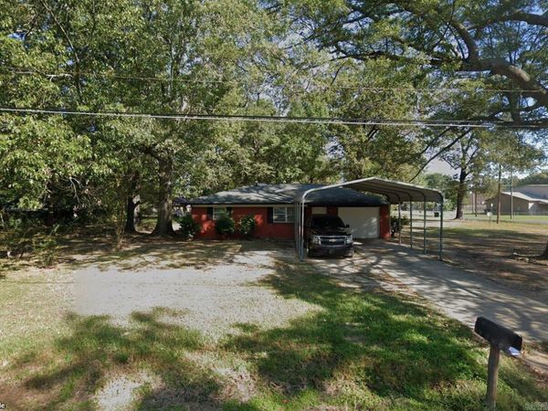 2303 W 33 Avenue, Pine Bluff, AR 71603