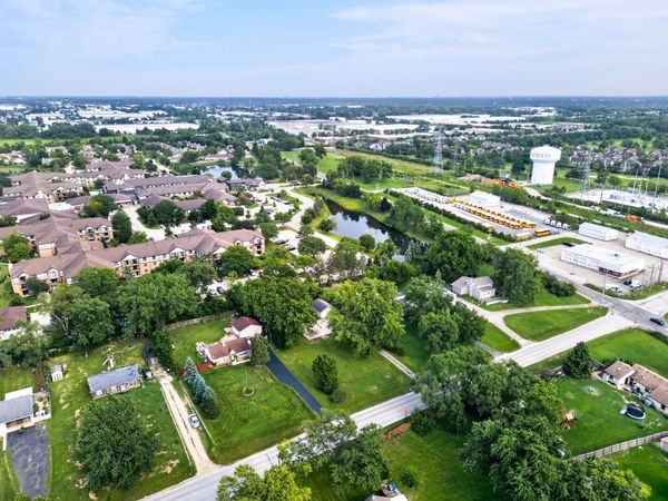2N075 Pleasant Hill Road , Carol Stream, IL 60188