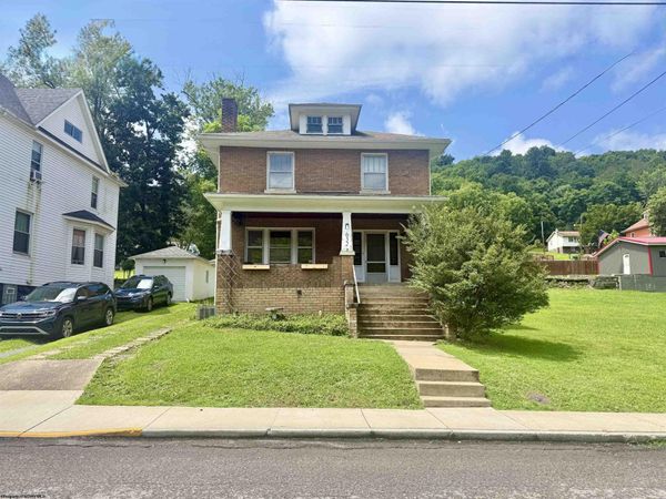 632 MAPLE Avenue, Grafton, WV 26354