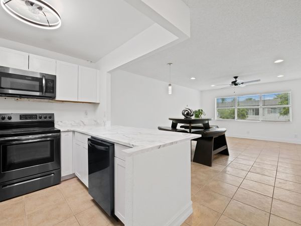 430 SE 2ND Avenue, Unit 21, Deerfield Beach, FL 33441