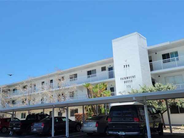 771 JOHN RINGLING BOULEVARD , Unit 32FAIR, SARASOTA, FL 34236