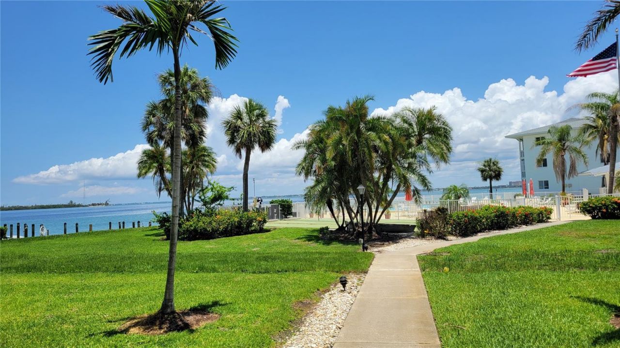771 John Ringling Boulevard, Unit 32FAIR, Sarasota, FL 34236 Photo