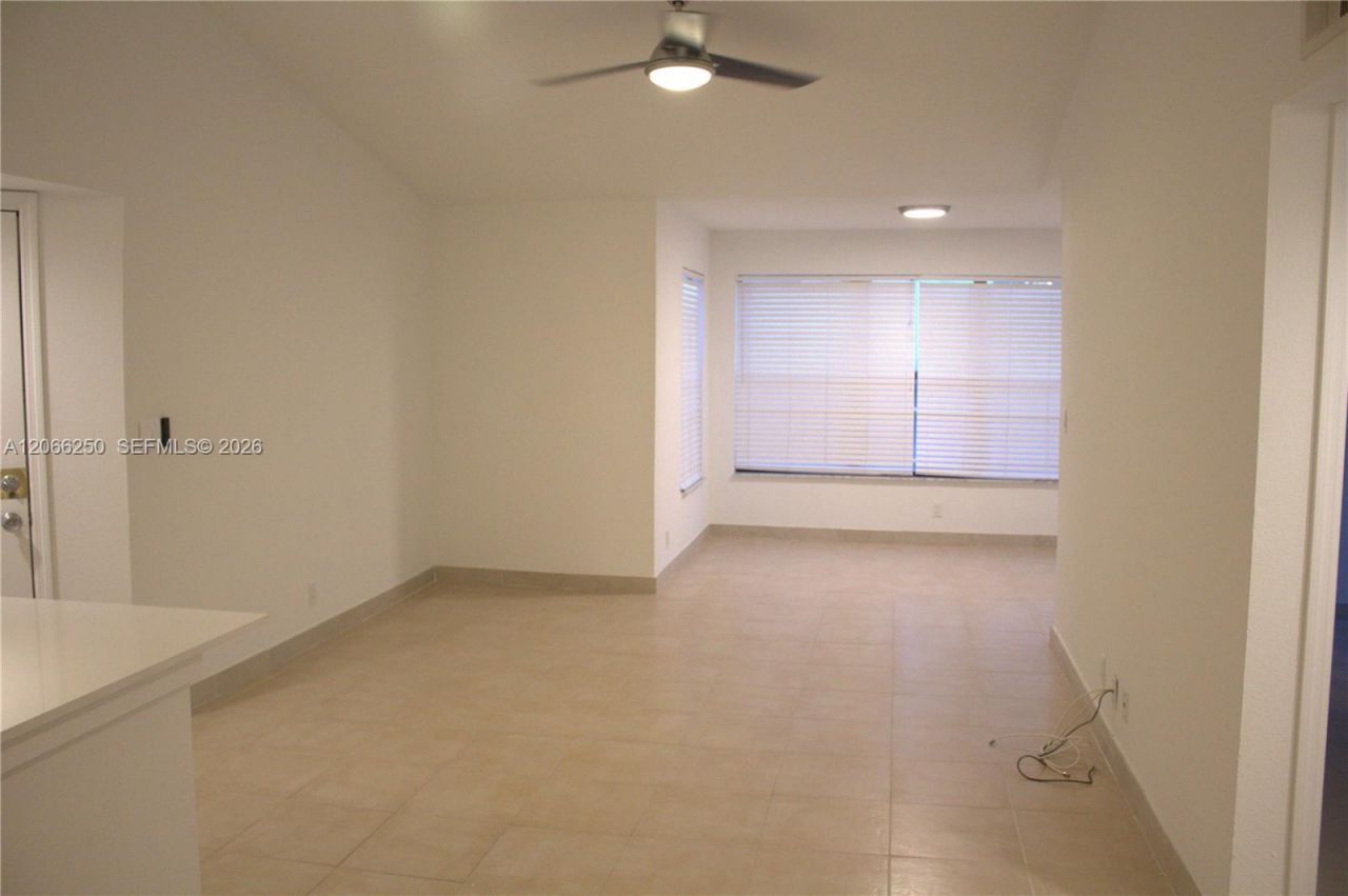 2826 S University Dr, Unit 3203, Davie, FL 33328 Photo