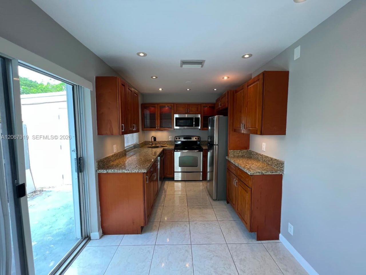 1591 Springside Dr , Unit 1591, Weston, FL 33326 Photo
