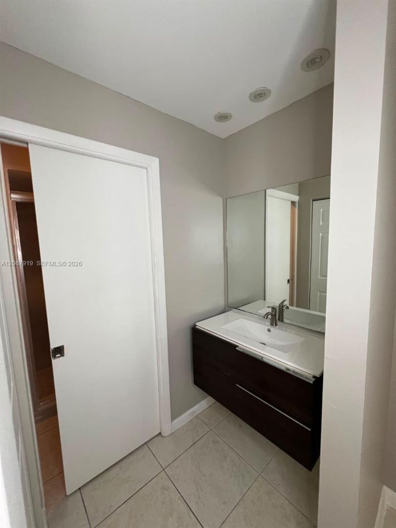 1591 Springside Dr , Unit 1591, Weston, FL 33326 Photo