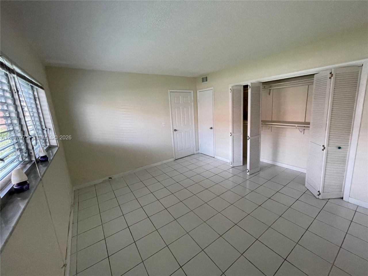 1450 Atlantic Shores Blvd , Unit 109, Hallandale Beach, FL 33009 Photo