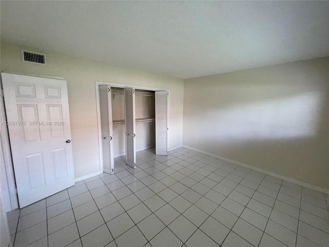 1450 Atlantic Shores Blvd , Unit 109, Hallandale Beach, FL 33009 Photo
