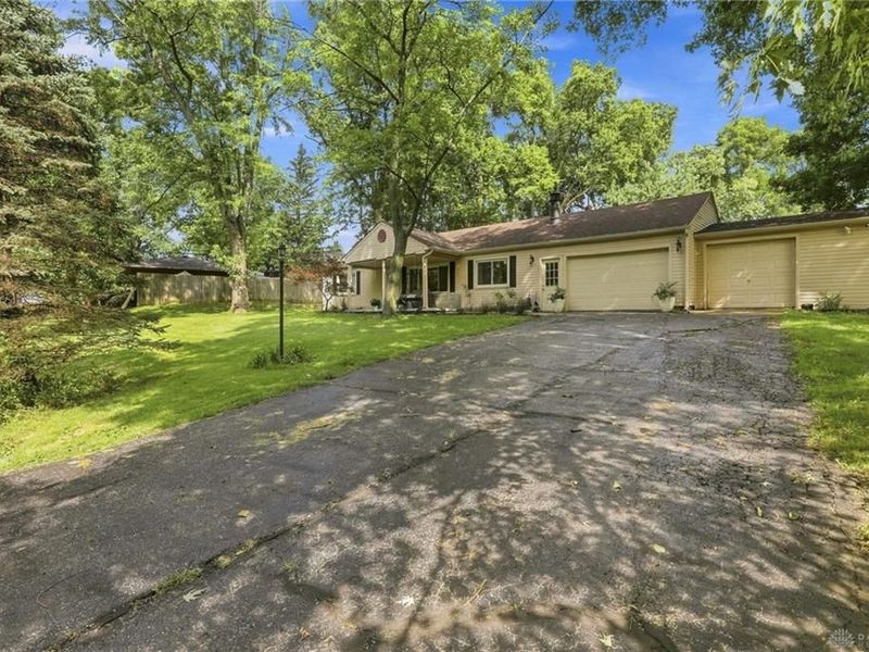 29 W Blossom Hill Road, West Carrollton, OH 45449 Photo 3