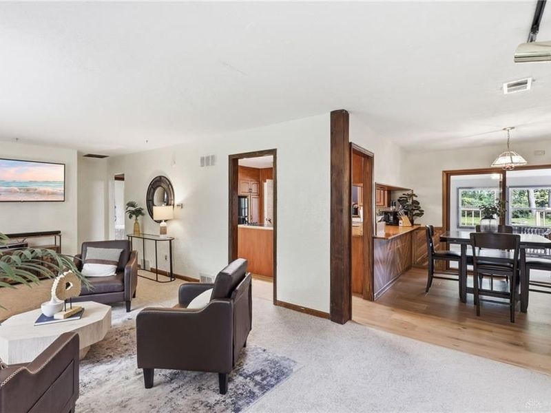 29 W Blossom Hill Road, West Carrollton, OH 45449 Photo 6