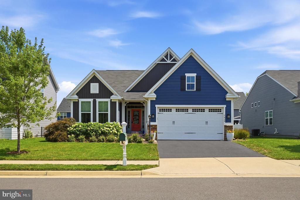 7438 Lake Willow Court, Warrenton, VA 20187 Main Photo