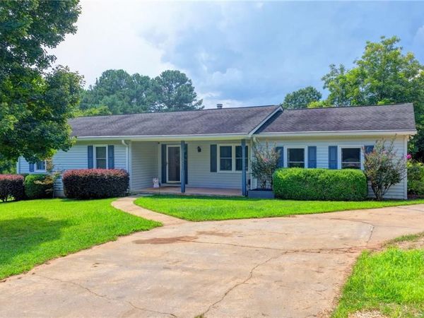 4410 Meadow Trail , Cumming, GA 30028
