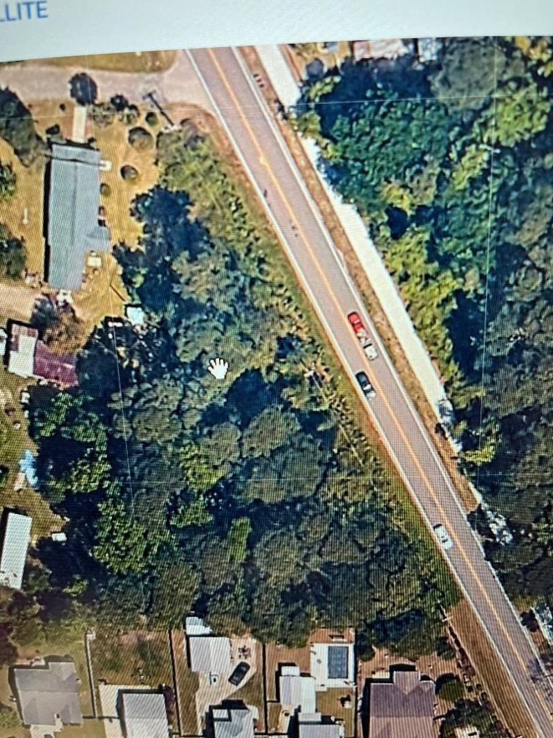 683 Waverly Rd. Photo 8