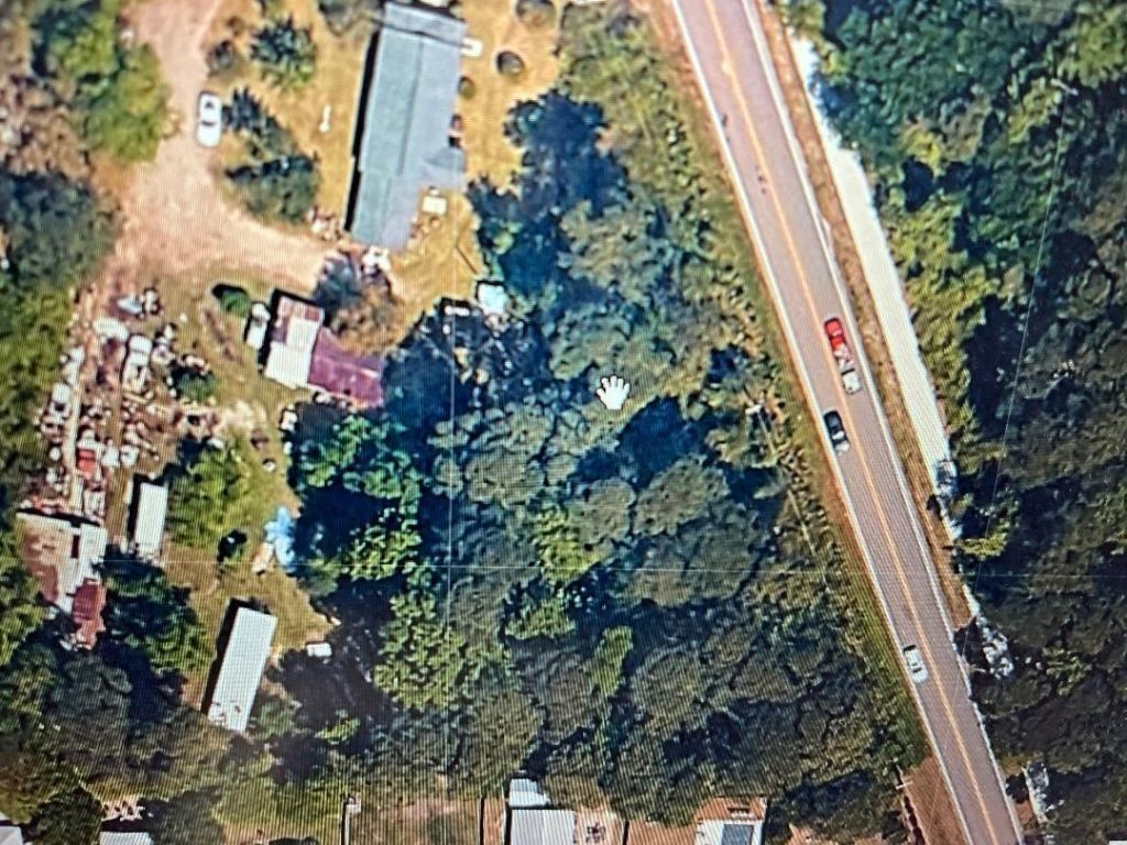 683 Waverly Rd. Photo 9