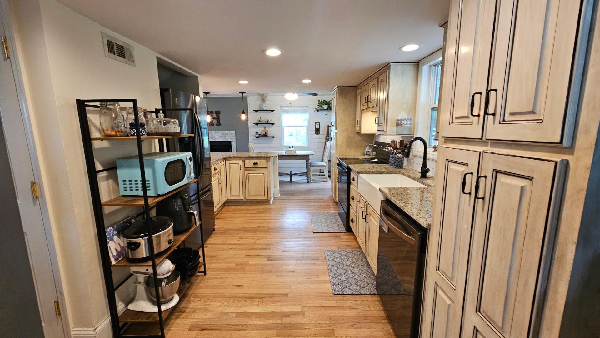 4535 Wilson Road Photo 6