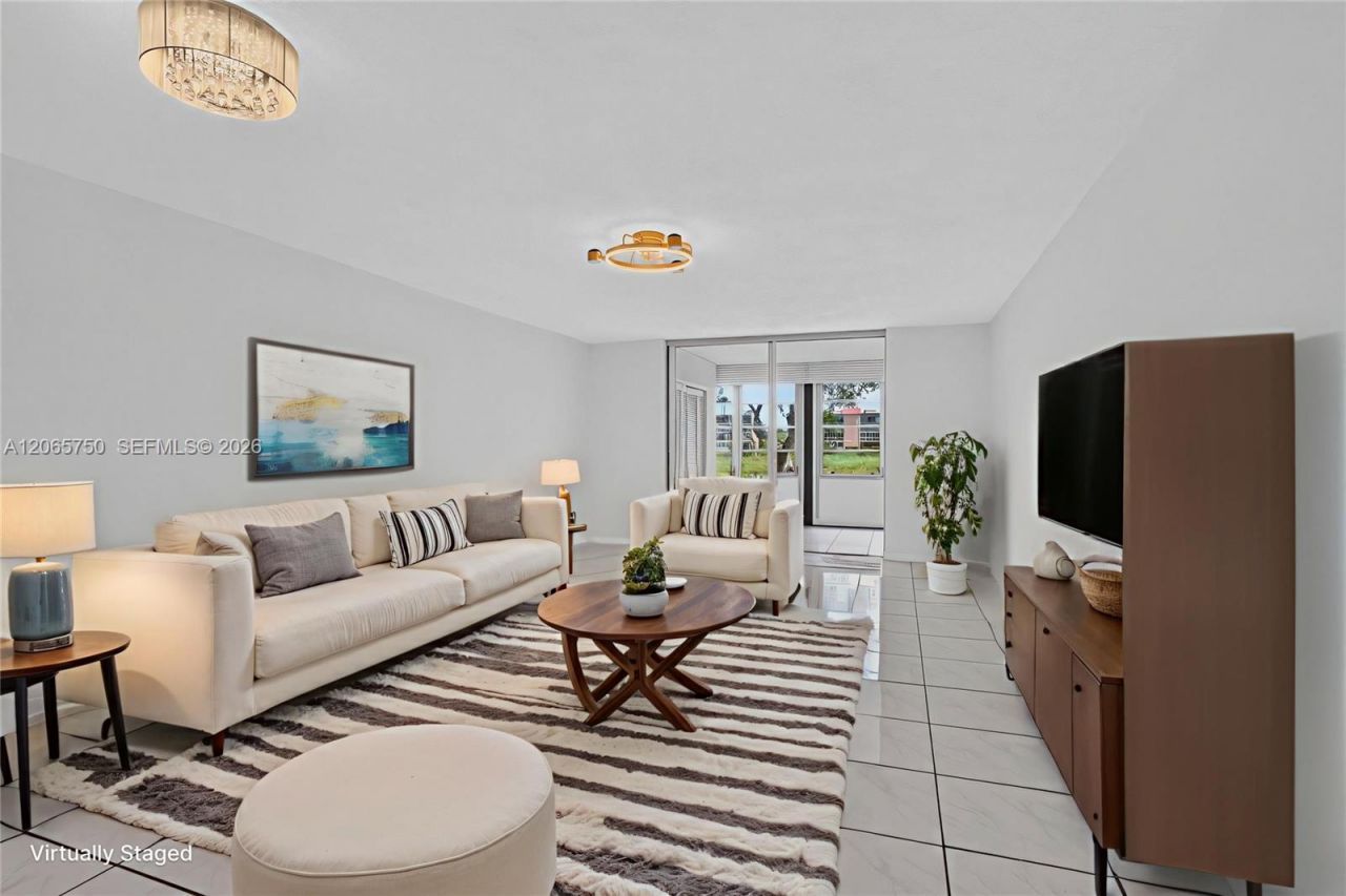7301 NW 1st St , Unit 106, Margate, FL 33063 Photo