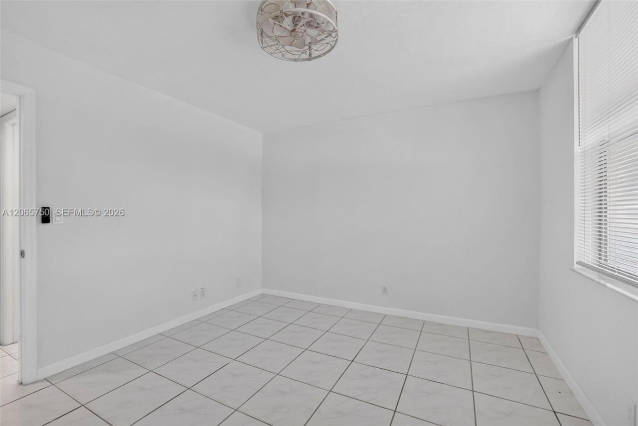 7301 NW 1st St , Unit 106, Margate, FL 33063 Photo
