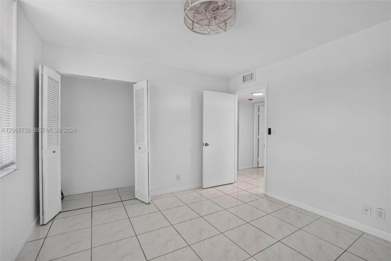 7301 NW 1st St , Unit 106, Margate, FL 33063 Photo