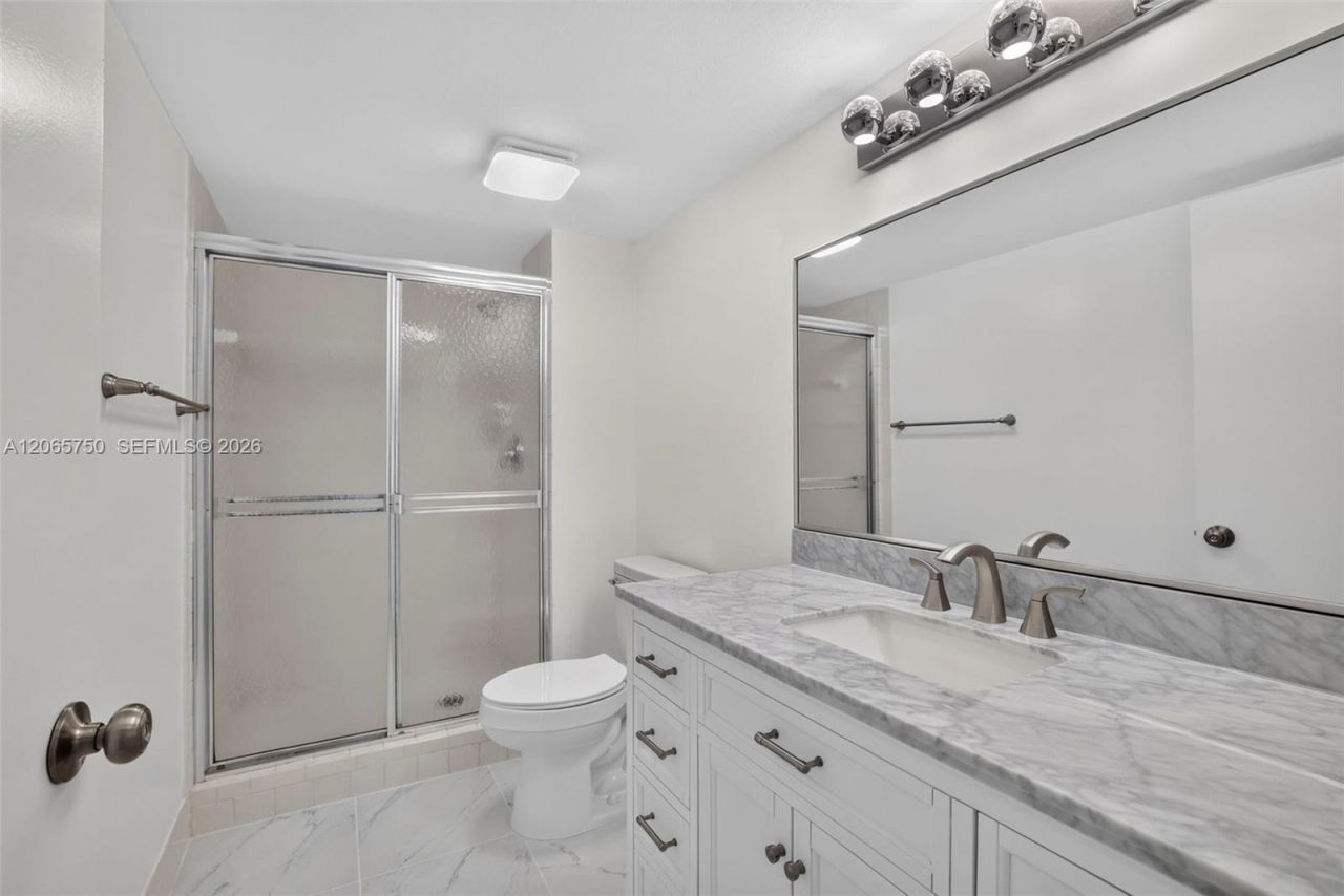 7301 NW 1st St , Unit 106, Margate, FL 33063 Photo